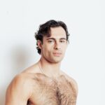Ékszerek: Elliot's Own.